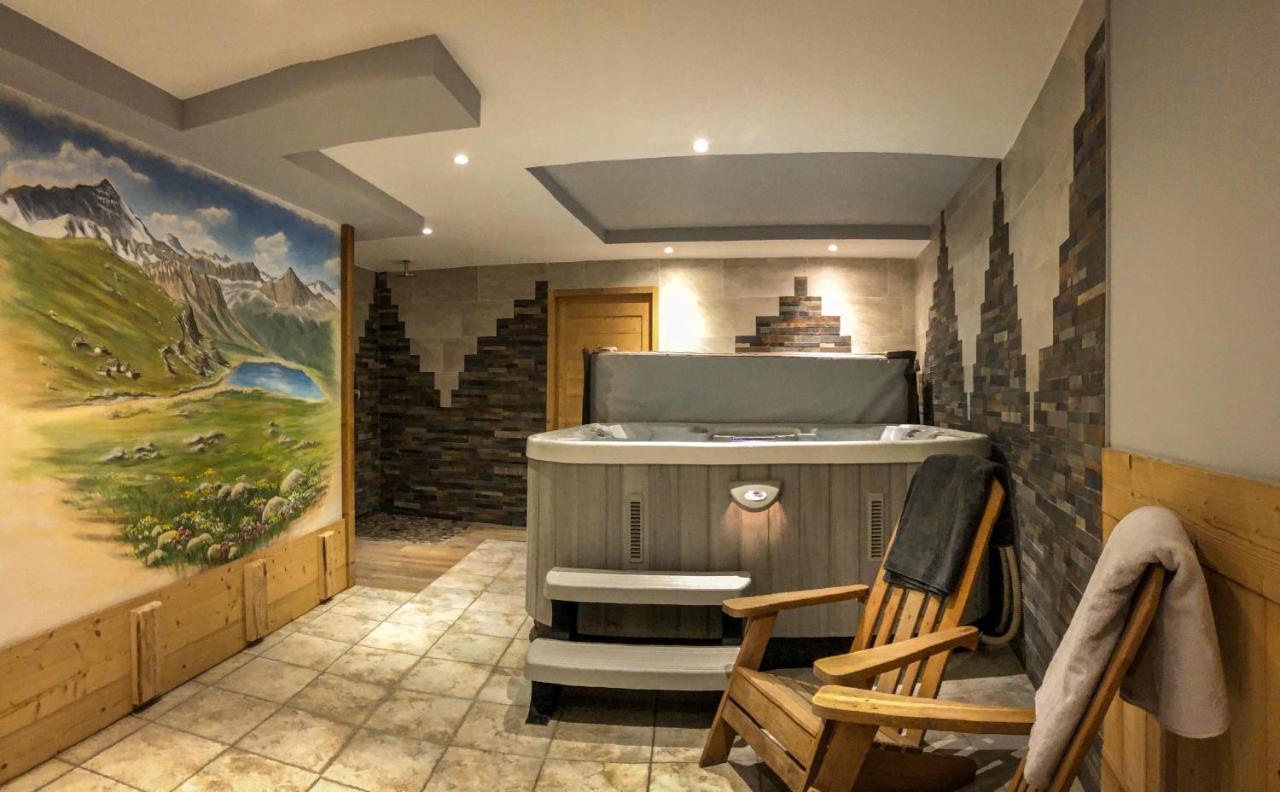 Chalet Les Trois Coeurs Мерибел Екстериор снимка