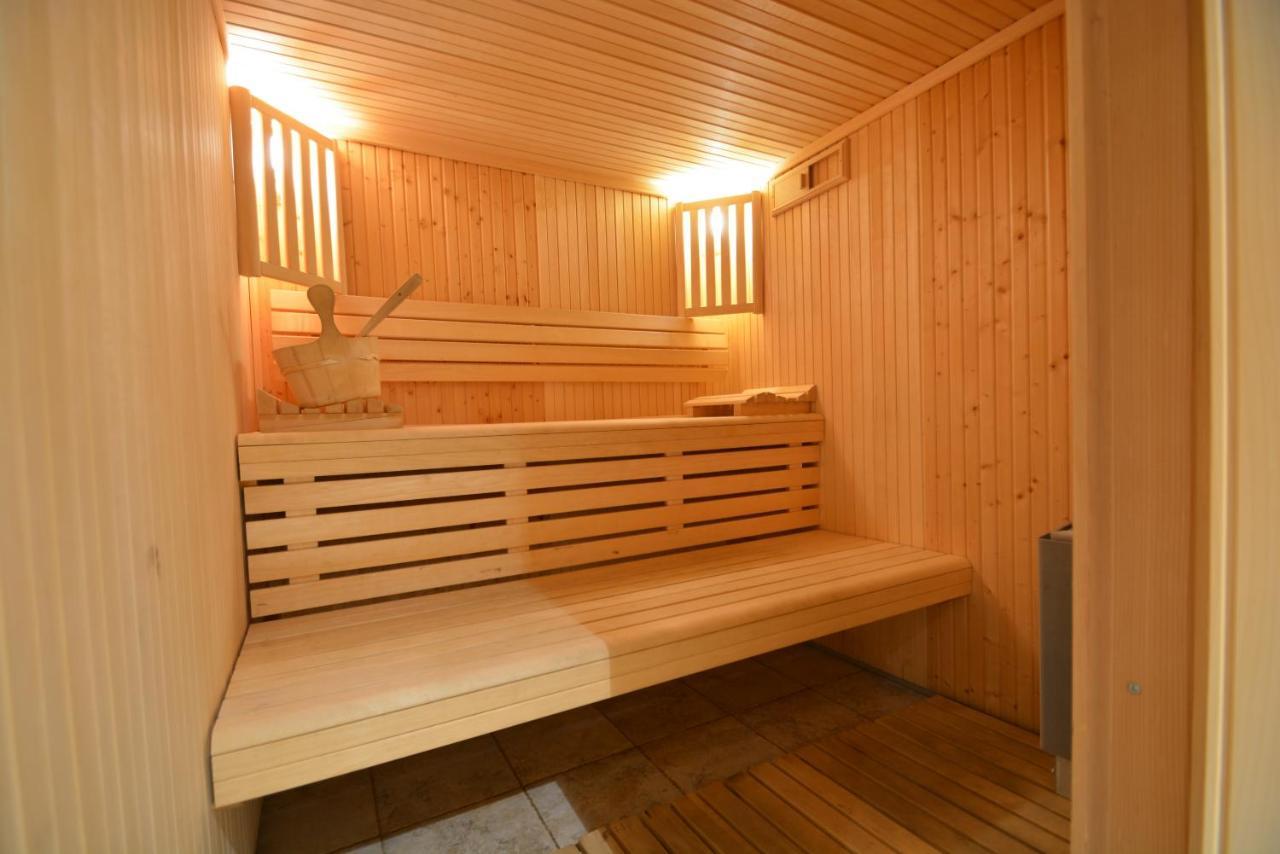 Chalet Les Trois Coeurs Мерибел Екстериор снимка